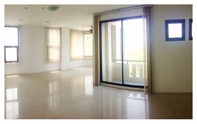 ให้เช่าทาวน์เฮาส์-3-ชั้นครึ่ง-40-ตารางวา-ห้องหัวมุม-ลาดพร้าว94-เหมาะทำออฟฟิศ