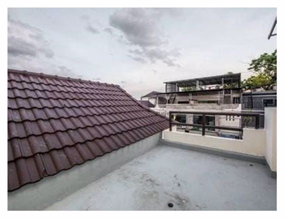 ให้เช่าทาวน์-โฮม-3-ชั้น-329-ตารางวา-4-ห้องนอน-ซอยลาดพร้าว-41-ย่านลาดพร้าว-รีโนเวทใหม่-35000