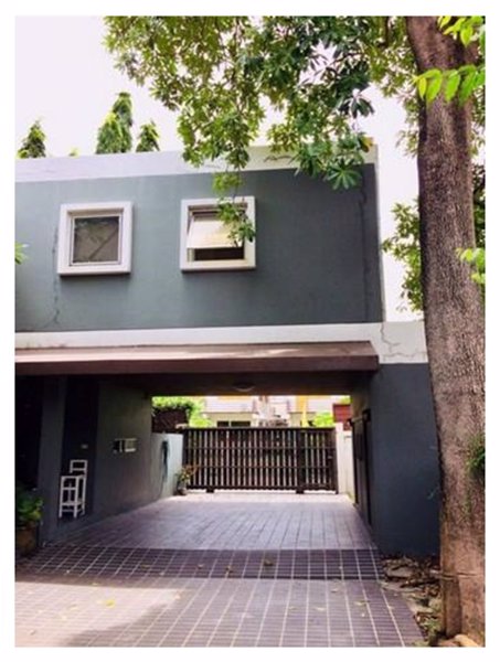 ให้เช่า-ขาย-บ้านเดี่ยว-2ชั้น-มีบ้าน-3หลังในรั้วเดียวกัน-203-ตารางวา-ย่านสุขุมวิท