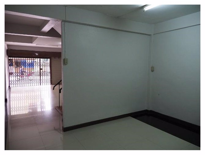 ให้เช่าถูก-อาคารพาณิชย์-3-ชั้น-1-คูหา-150-ตรมถนนพหลโยธิน-35-ทำเลดีย่านรัชโยธิน-ใกล้-bts-เพียง