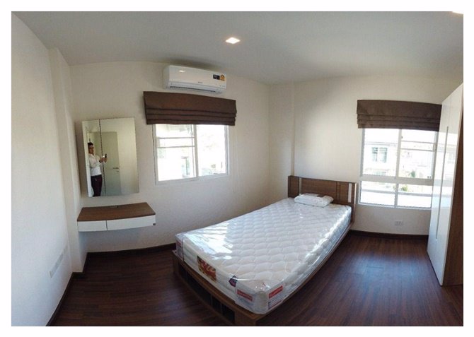 ให้เช่าบ้านเดี่ยว2ชั้น-577-ตารางวา-4-ห้องนอน-พร้อมอยู่-ติดถนนนครอินทร์-ใกล้mrtแยกติวานนท์ใก