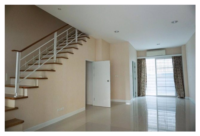 ให้เช่าทาวน์โฮม-3-ชั้น-หลังมุม-167-ตารางเมตร-3-ห้องนอน-สาทร-ตากสิน-2-ใกล้btsวุฒากาศ-30000-บาท