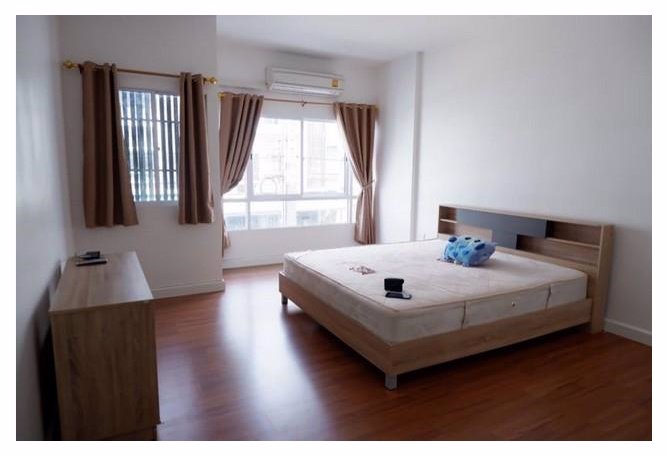 ขายทาวน์โฮม3ชั้น-18-ตรว-3-ห้องนอน-หมู่บ้านนลินอเวนิว3-รามคำแหง-3500000-บาท