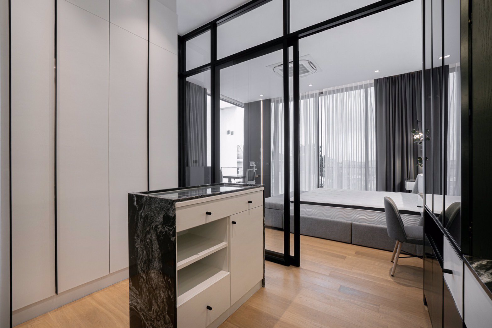 ขายทาวน์โฮมหรู-4-ชั้น-ลักซ์-35-รัชดา-ลาดพร้าว