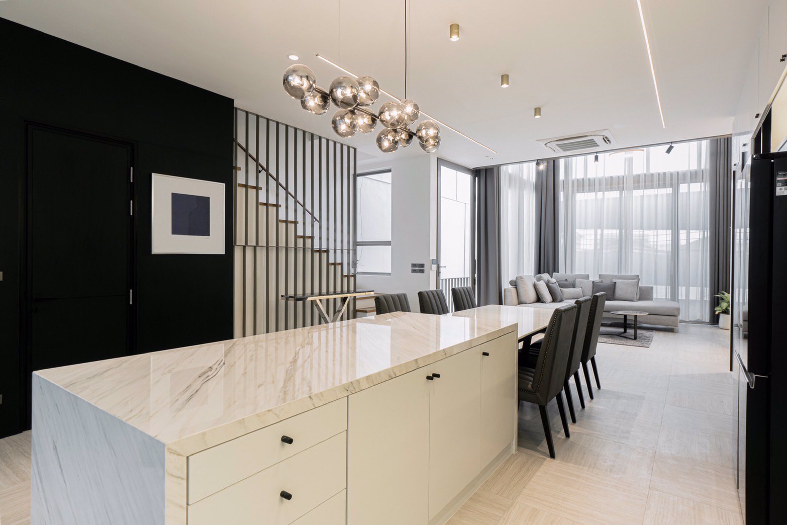 ขายทาวน์โฮมหรู-4-ชั้น-ลักซ์-35-รัชดา-ลาดพร้าว