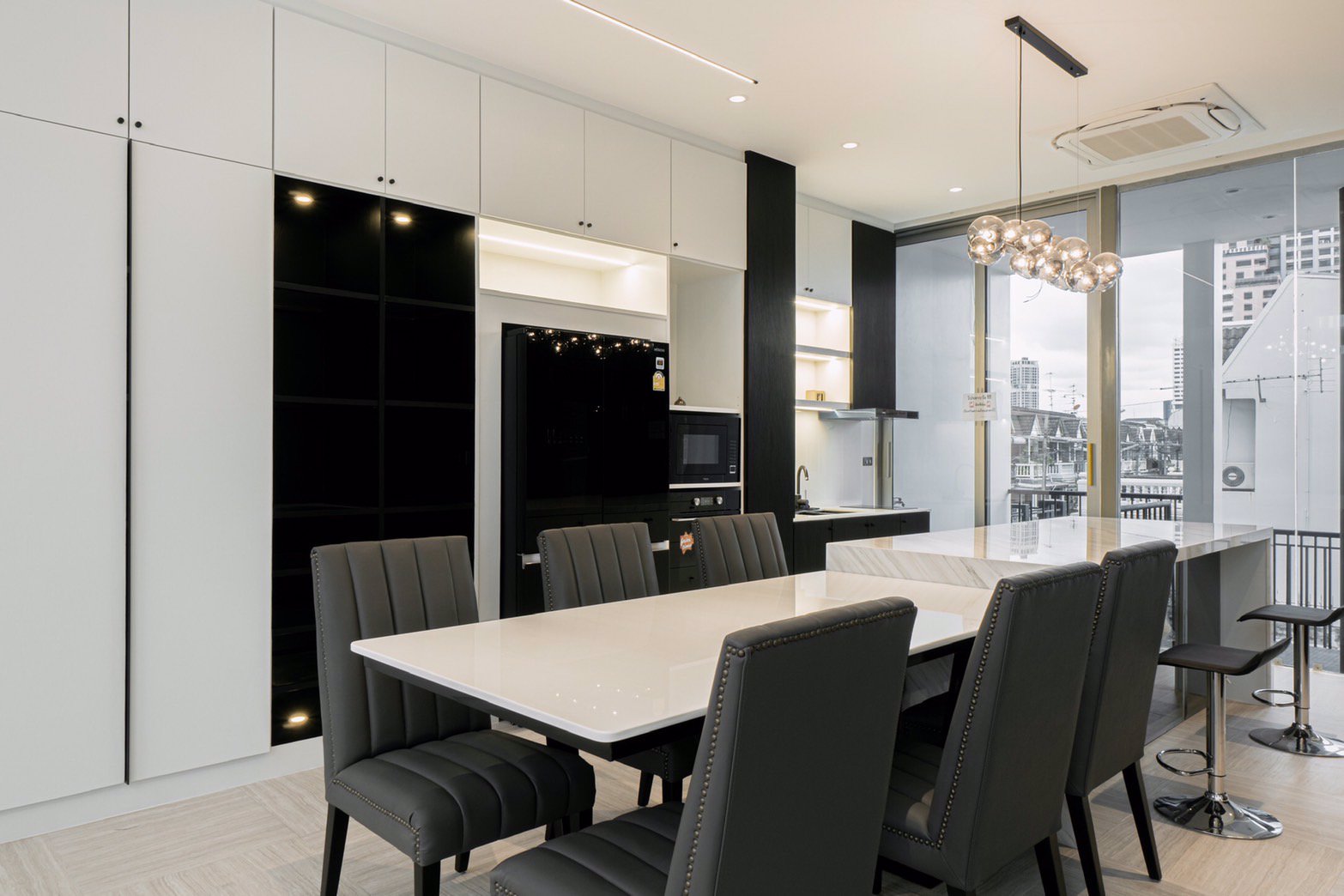 ขายทาวน์โฮมหรู-4-ชั้น-ลักซ์-35-รัชดา-ลาดพร้าว