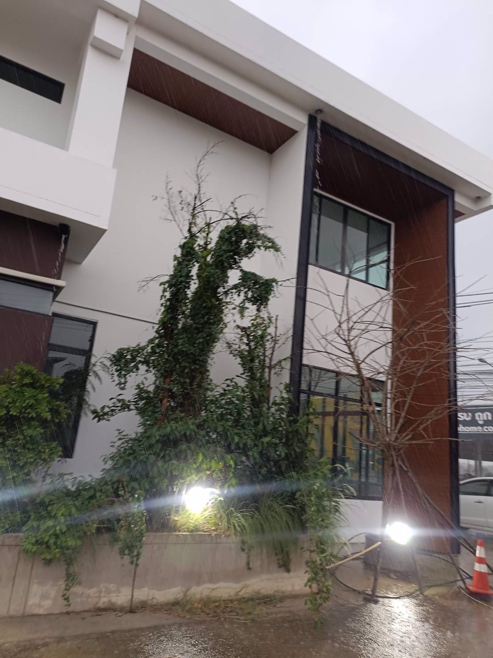 ขายโฮมออฟฟิศ-ขนาด-3-คูหา-3-ชั้น