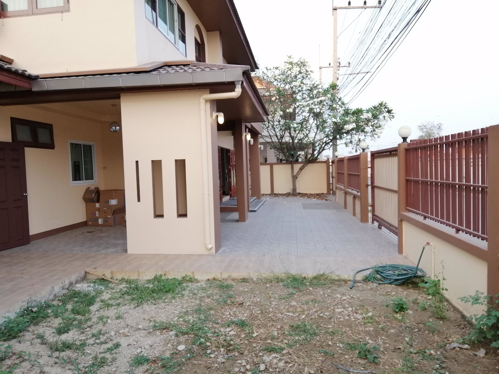 house-for-sale-175sqw-near -market-near-hospital