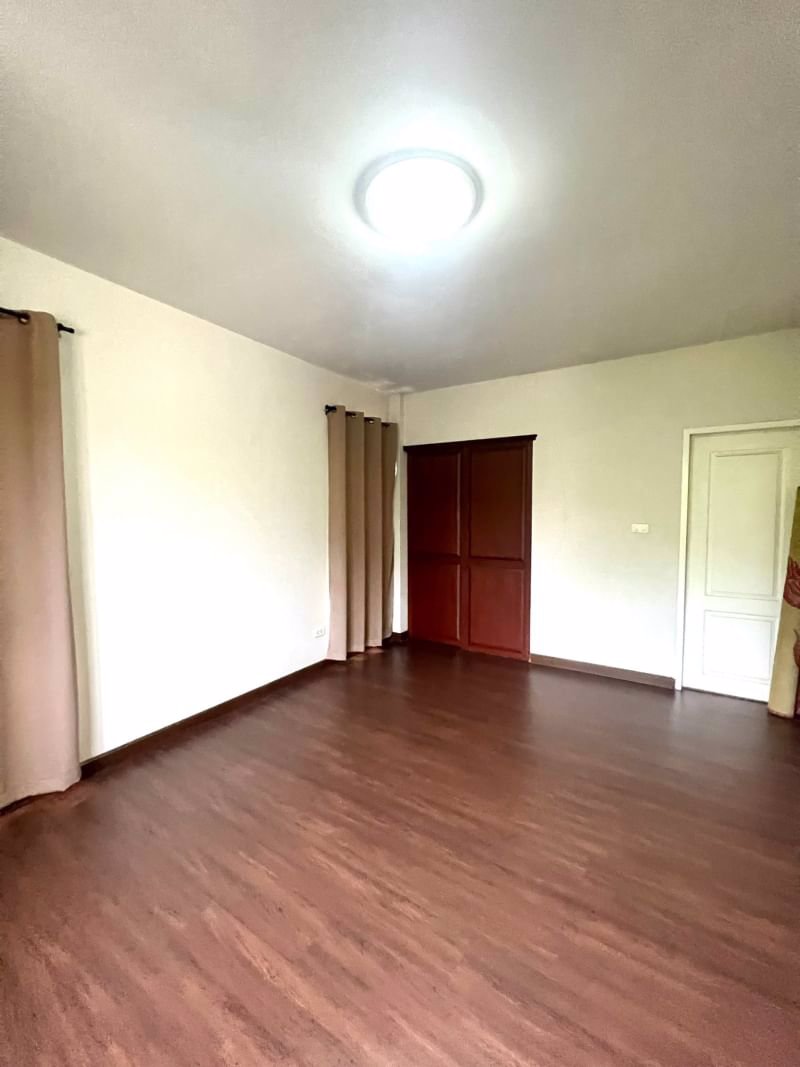 ขายด่วน-บ้านแฝด2-หลัง-สไตล์บ้านเดี่ยว