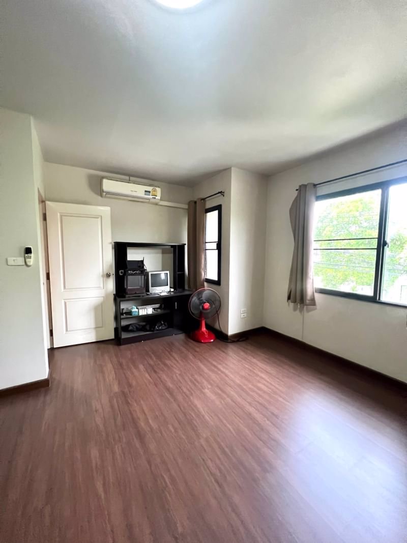 ขายด่วน-บ้านแฝด2-หลัง-สไตล์บ้านเดี่ยว