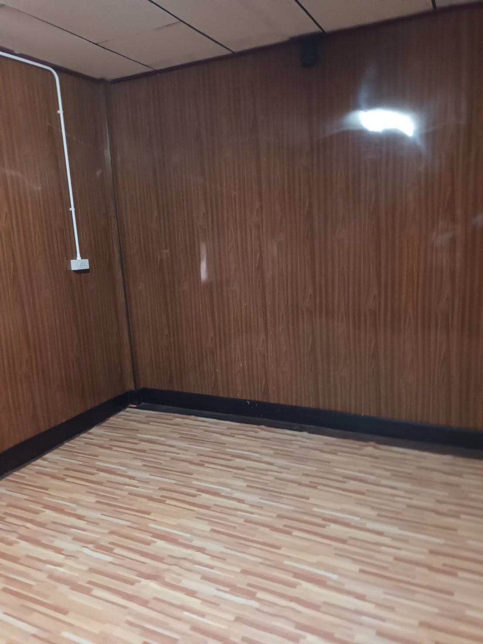 ขายบ้านพร้อมที่ดิน-ติดถนนใหญ่สายเวียงชัย-เชียงรุ้ง