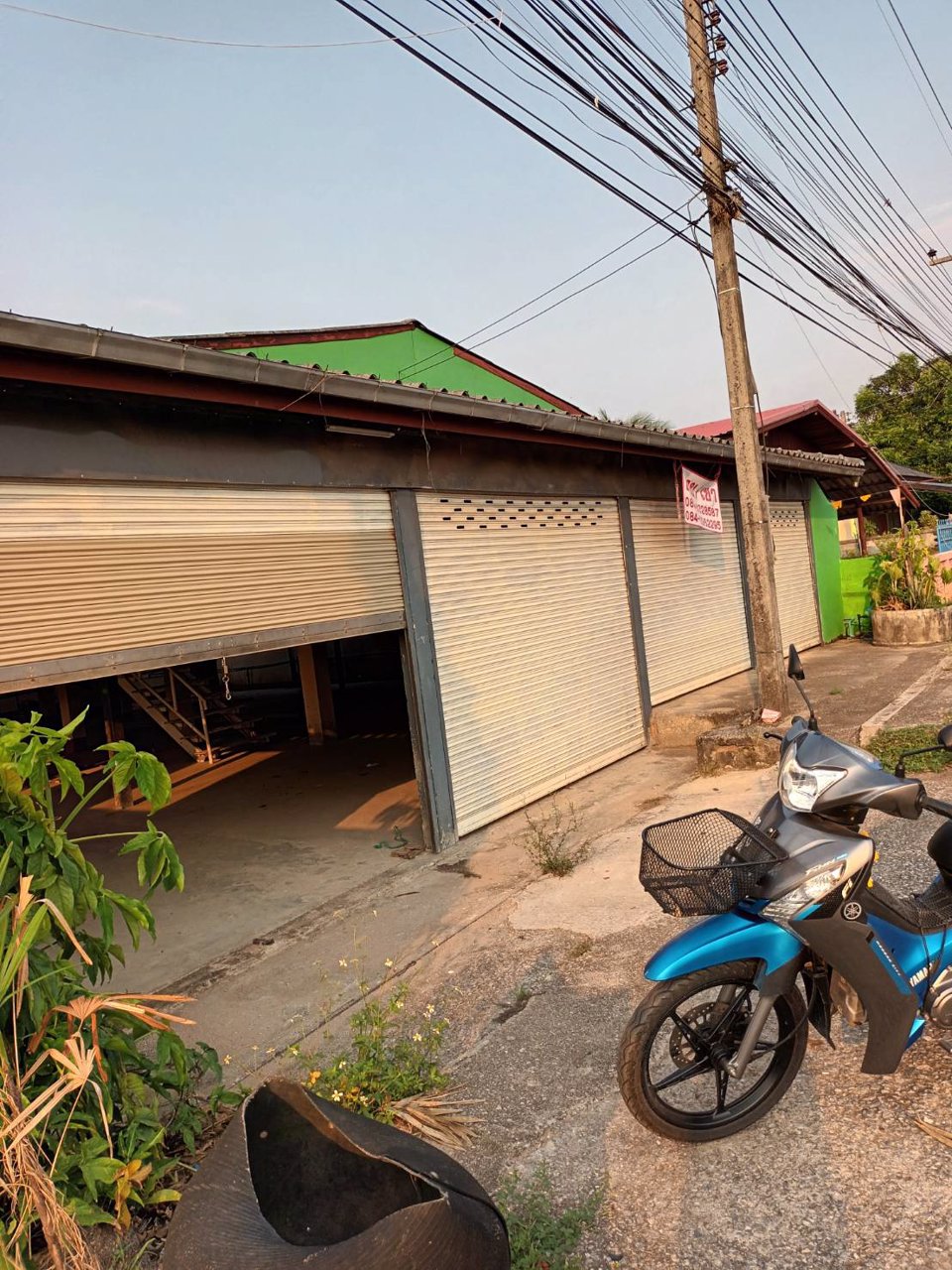 ขายบ้านพร้อมที่ดิน-ติดถนนใหญ่สายเวียงชัย-เชียงรุ้ง