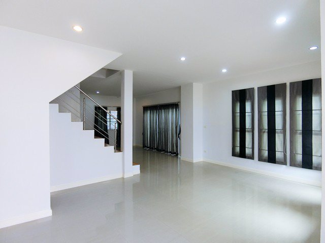 ขายทาวน์โฮม-2-ชั้น-มือ-2-ตรงข้ามโครงการคีรีนครา-ช่องเขาด่าง-