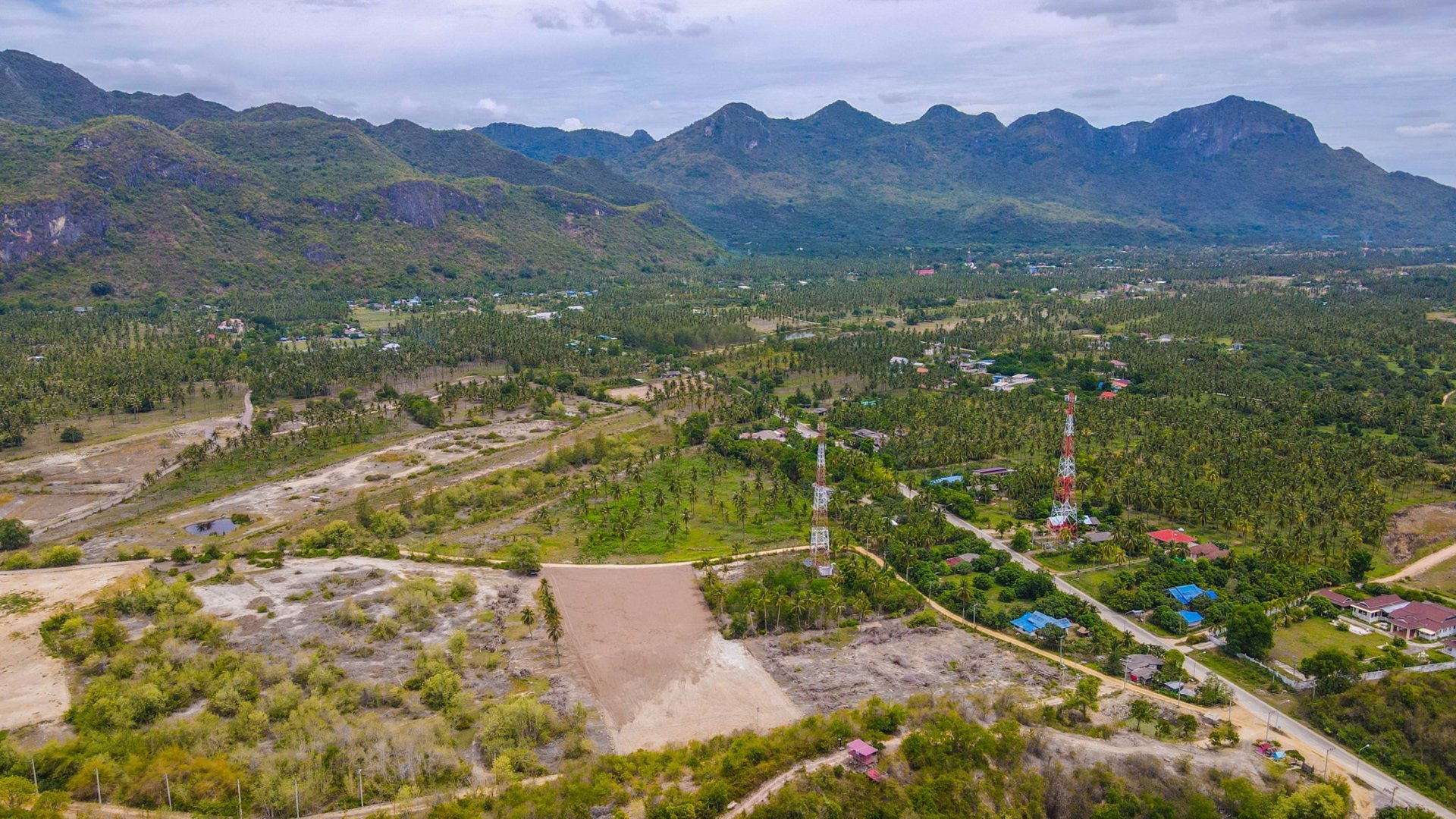 ขายที่ดินเปล่า-มีโฉนด-ใกล้ทะเล-หาดสามร้อยยอด