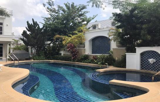 ทาวน์เฮ้าส์ตกแต่งใหม่พร้อมอยู่ห่างจากทะเลเพียง-200-เมตร-จากหาดวงศ์อมาตย์พัทยาเหนือตั้งอยู่ในทำเลที่เ