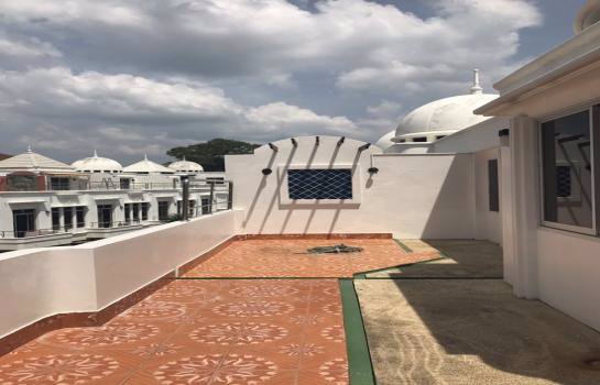 ทาวน์เฮ้าส์ตกแต่งใหม่พร้อมอยู่ห่างจากทะเลเพียง-200-เมตร-จากหาดวงศ์อมาตย์พัทยาเหนือตั้งอยู่ในทำเลที่เ