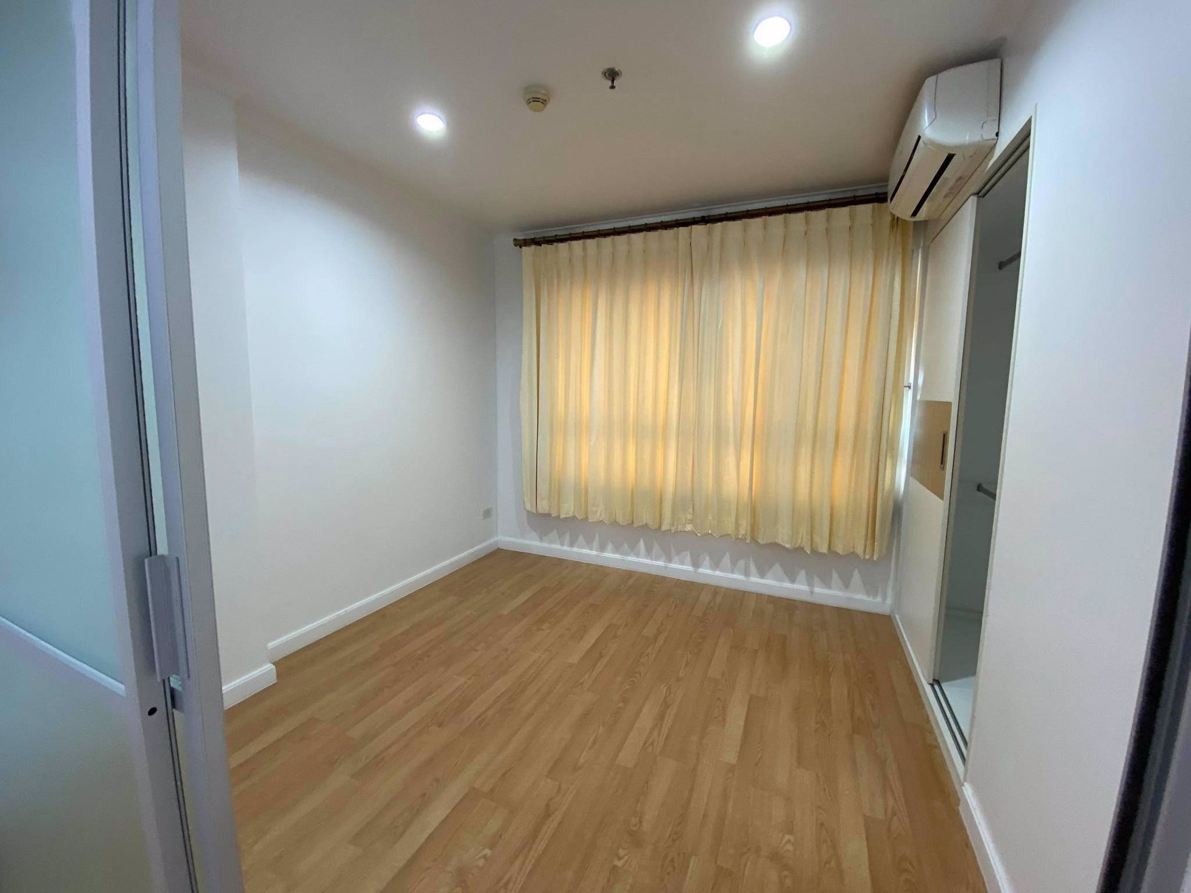 ขายคอนโด-ลุมพินี-พาร์ค-ปิ่นเกล้า-1-ห้องนอน-ชั้นสูง-วิวโล่งโปร่ง-สบาย-ไม่ร้อน