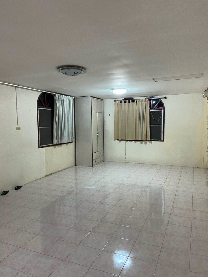 ให้เช่า-บ้านแฝด-2-ชั้น-ขนาด-3-ห้องนอน-2-ห้องน้ำ-หลังโลตัสพระราม-2