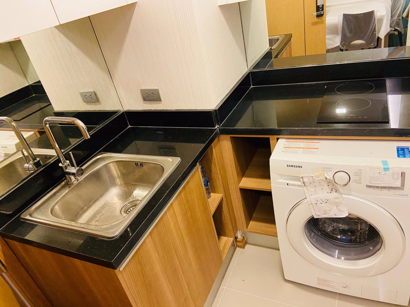 ด่วน-ขายคอนโดใหม่-interlux-premier-sukhumvit-13-แต่งครบ-พร้อมอยู่-ราคาถูกมาก