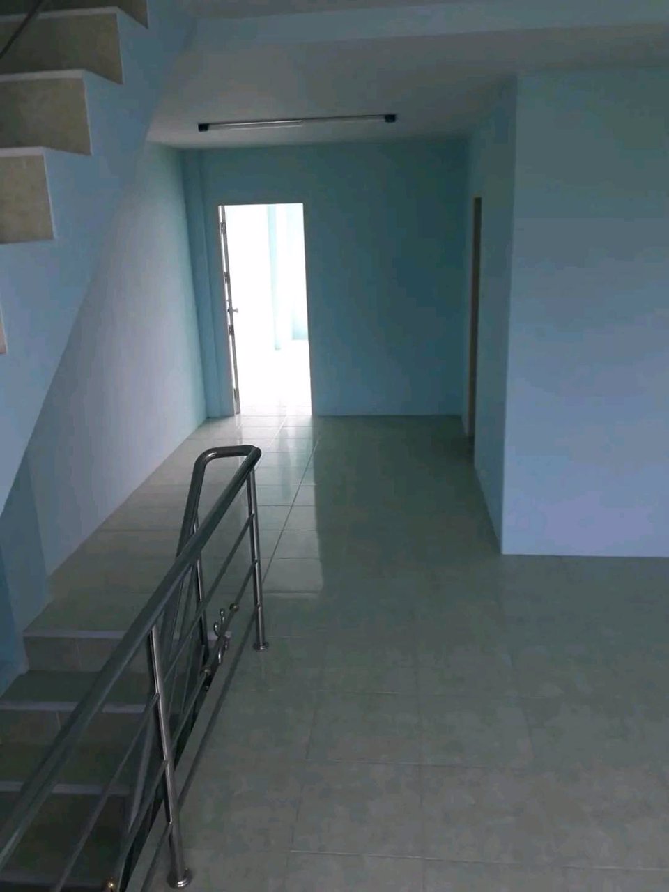 ขายอาคารพาณิชย์-หลังตลาดพนัสนิคมชลบุรี