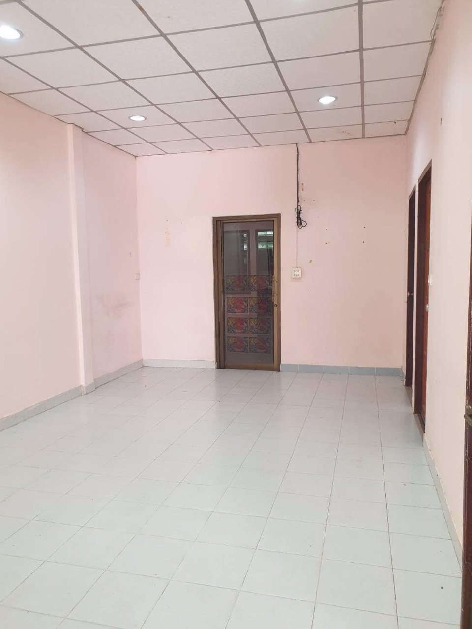 ขายบ้าน-หมู่บ้านมหาราช-ทำเลดีมาก