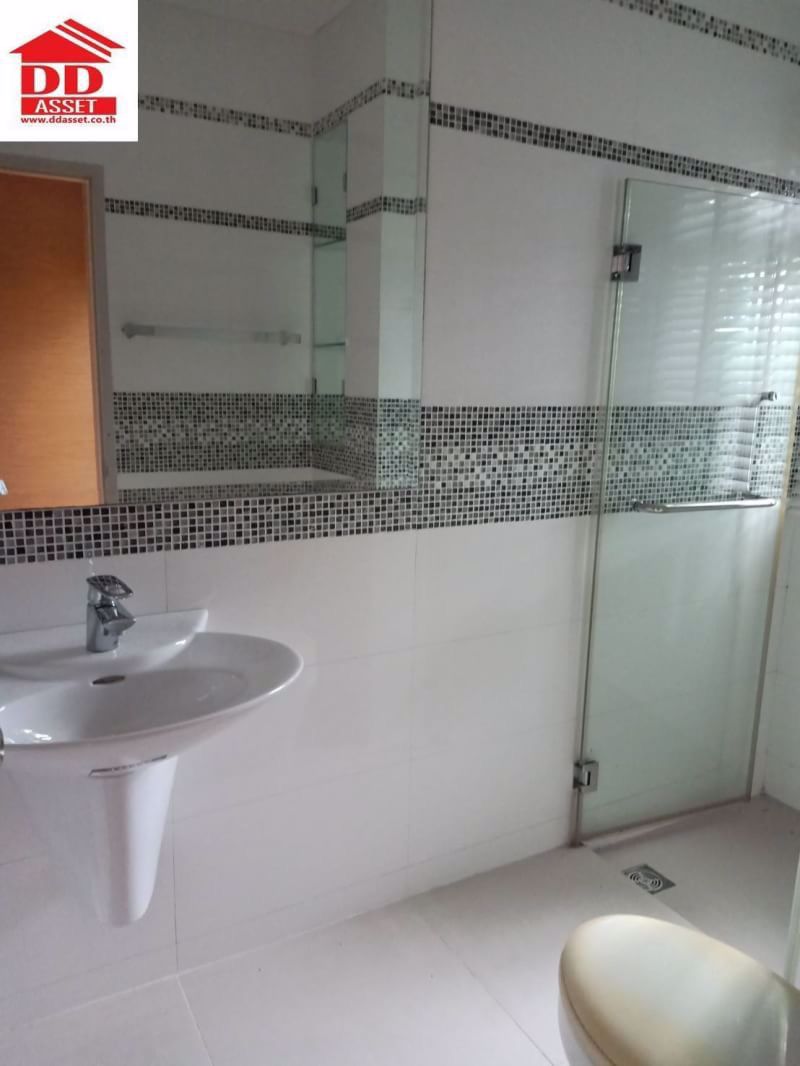 บ้านเดี่ยวแกรนด์บางกอกบลูเลอวาร์ด-รามอินทรา