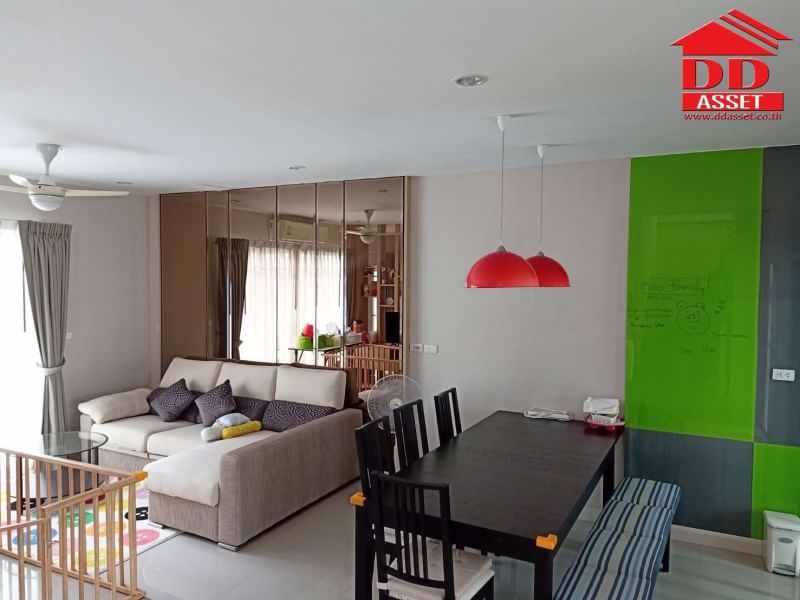 ขายบ้านลอเน็ตซ์ตร้า-ศรีนครนิทร์-แนวรถไฟฟ้าสีเหลือง-สถานีศรีนครินทร์