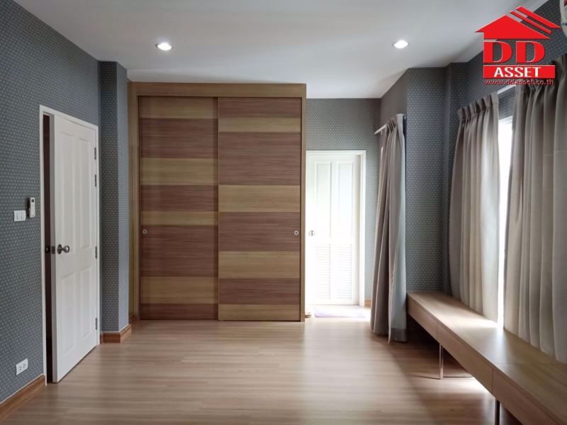 ขายบ้านลอเน็ตซ์ตร้า-ศรีนครนิทร์-แนวรถไฟฟ้าสีเหลือง-สถานีศรีนครินทร์