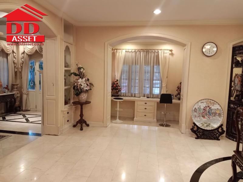 ขายบ้านเดี่ยว-หมู่บ้านลดาวัลย์-ศรีนครินทร์-ติดถนนศรีนครินทร์