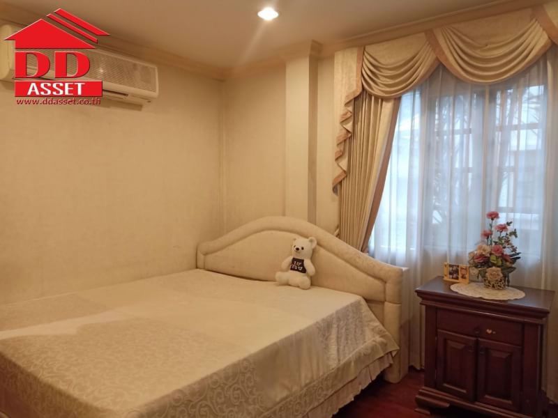 ขายบ้านเดี่ยว-หมู่บ้านลดาวัลย์-ศรีนครินทร์-ติดถนนศรีนครินทร์