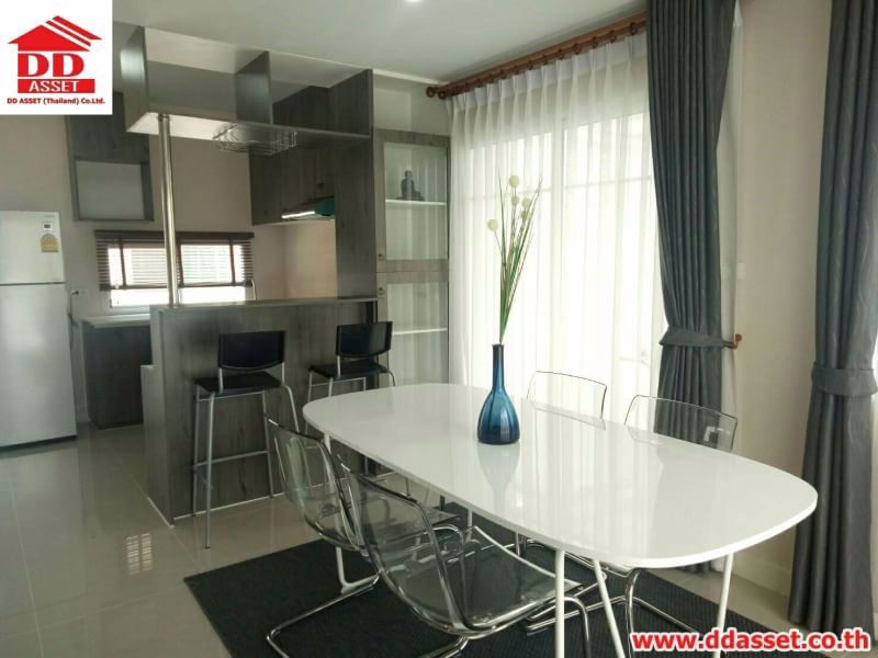 ขายทาวน์เฮ้า-2-ชั้น-สไตล์บ้านเดี่ยว-มีพื้นที่สวนรอบบ้าน-โครงการ-เดอะวิลเลจ-บางนา-วงแหวน-2