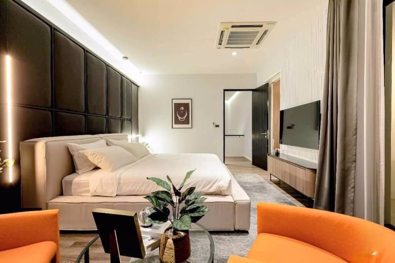 บ้านหรูหราทันสมัย-สร้างเสร็จใหม่-ใจกลางเมืองเชียงใหม่