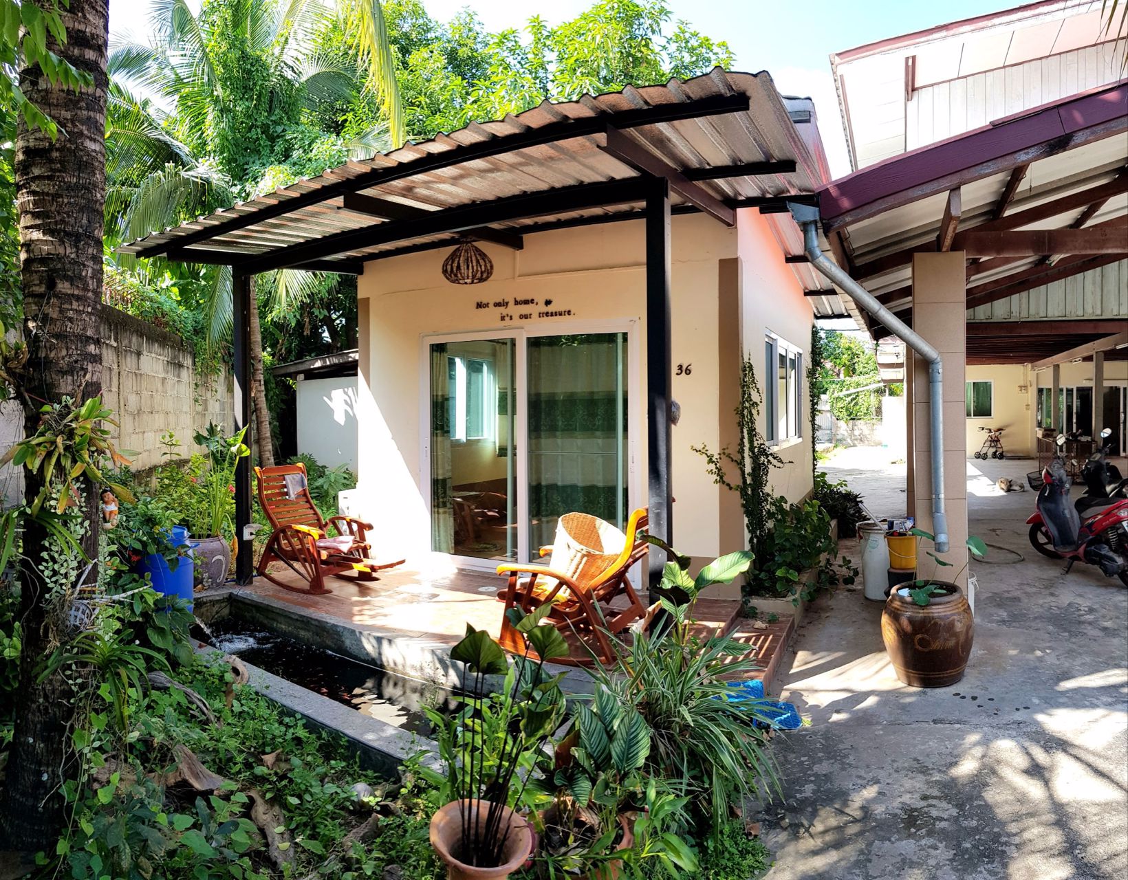 ขายบ้านไม้-2-ชั้น-พร้อมสวน-บนเนื้อที่-175-ตรว-ในซอยตรงข้ามวัดหลักร้อย