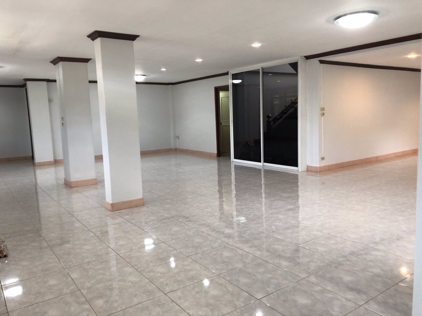 ขายบ้านเดี่ยว-2-ชั้น-โครงการคาซารีน่า1-4-นอน-4-น้ำ-1ครัว-1ห้องโถงใหญ่