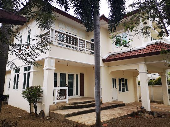 ขายบ้านเดี่ยว-หลังใหญ่-ในชุมชนทรงคุณค่าของมณียามาสเตอร์พีช-รัตนาธิเบศร์