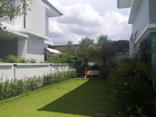สวยไร้ที่ติ-nc-on-green-charm-ลำลูกกา-บ้านเดี่ยวหลังใหญ่ใกล้สนามกอล์ฟ