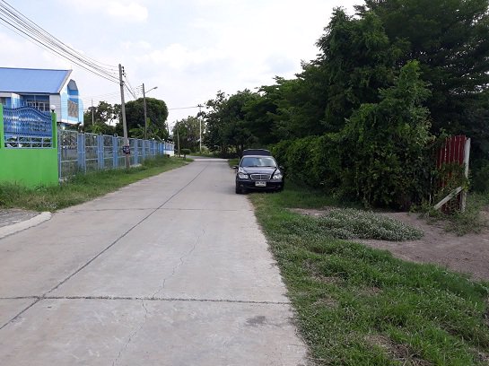 ขายที่ดินผืนงาม-19-ไร่-99-วา-ลาดหลุมแก้ว-เยื้องกับ-อบต-ระแหง-ติดถนนคอนกรีต-กว่า-50-เมตร-บรรยากาศดี