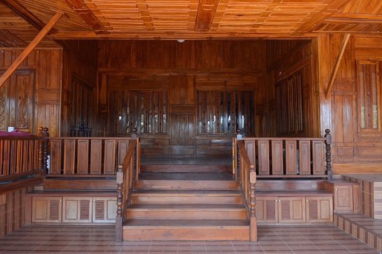 ขายด่วน-บ้านไม้แท้ทั้งหลัง-ทรงค่าน่าอยู่-ชานเมือง-ชัยภูมิ-บนเนื้อที่-เกือบสี่ไร่