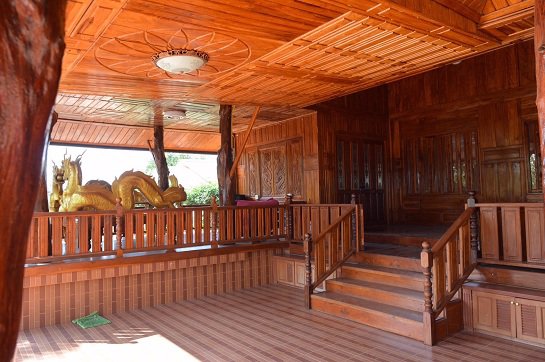 ขายด่วน-บ้านไม้แท้ทั้งหลัง-ทรงค่าน่าอยู่-ชานเมือง-ชัยภูมิ-บนเนื้อที่-เกือบสี่ไร่