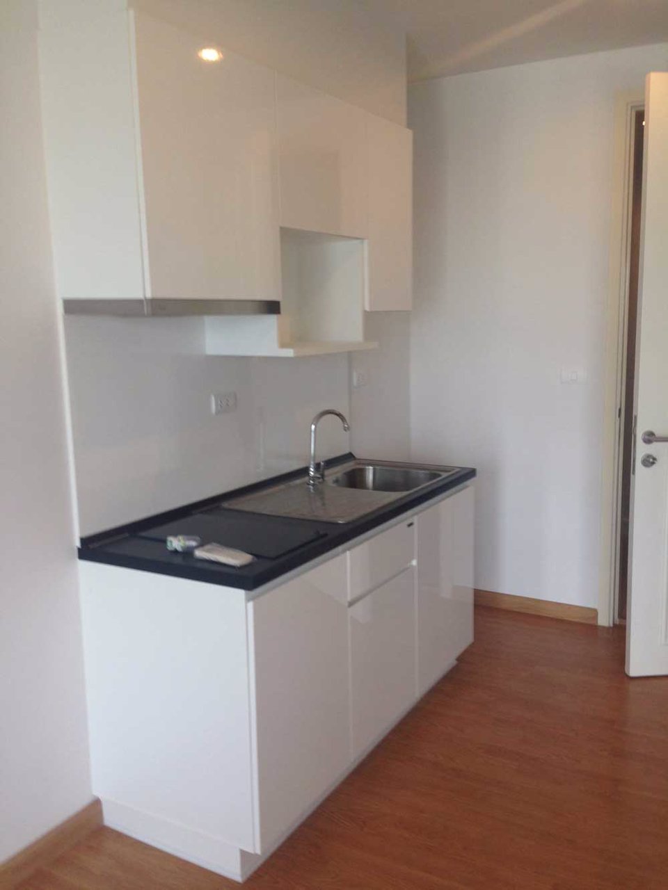 ให้เช่า-คอนโดเดอะพาร์คแลนด์-รัชดา-วงศ์สว่าง-30-ตรมชั้น-12a-พร้อมอยู่-ต้นเดือน-พฤษภาคม-65