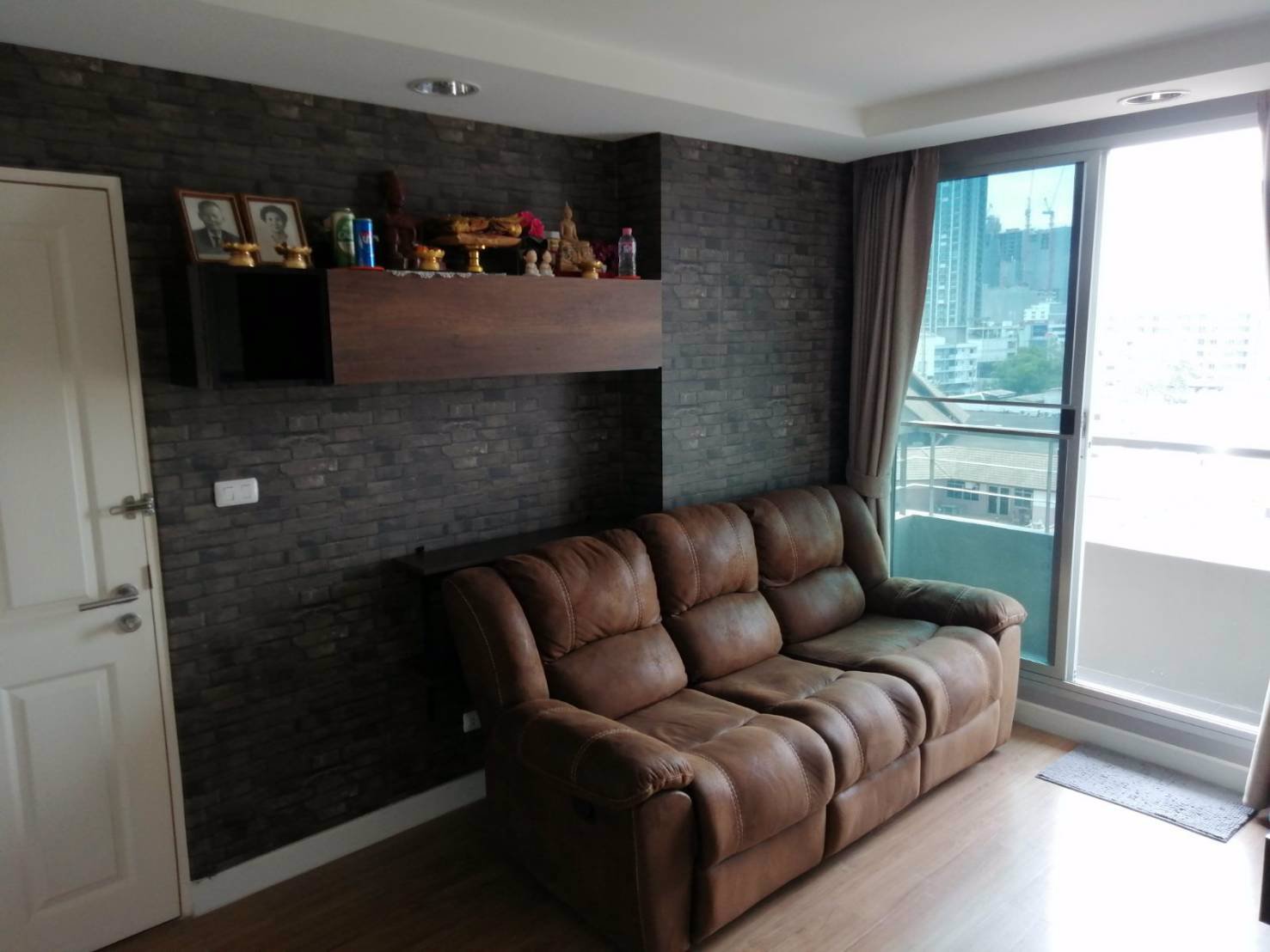 ขายคอนโดมิเนียมพร้อมอยู่-the-kris-ratchada-17-อาคาร-6