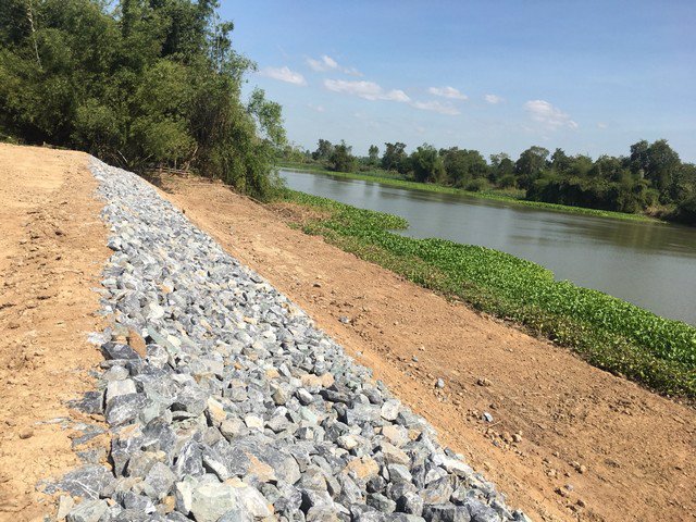 ขายที่ดินสวย-ใกล้วัดท่าซุง-หลวงพ่อฤาษีลิงดำ-อุทัยธานี-แปลงใหญ่-หน้าติดถนนใหญ่-หลังติดน้ำ