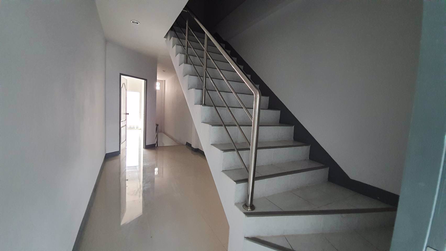 ขาย-อาคารพาณิชย์-3ชั้น-3-คูหา-20-ตารางวา-ในเมือง-ขอนแก่น