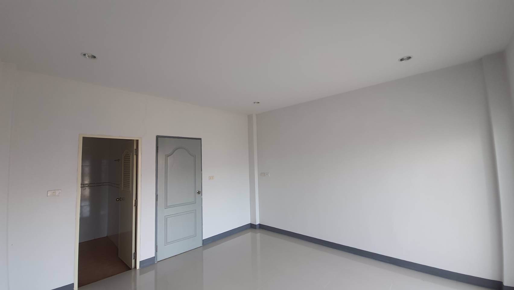 ขาย-อาคารพาณิชย์-3ชั้น-3-คูหา-20-ตารางวา-ในเมือง-ขอนแก่น