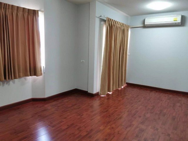 ให้เช่าทาวน์โฮม-โครงการศุภาลัย-พาร์ควิลล์-รามอินทรา23-3ชั้น3-ห้องนอน-3ห้องน้ำ-แอร์3-ตัว-2-จอดรถ