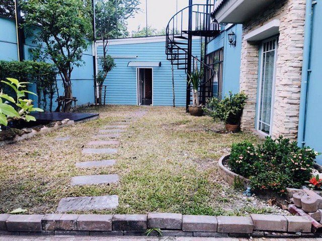 ให้เช่า-ทาวน์เฮ้าส์-หมู่บ้าน-อินดี้-กม-7-ใกล้เมกาบางนา-2-ชั้น-2นอน-3น้ำ-แอร์2-ตัว-1ที่จอดรถ250