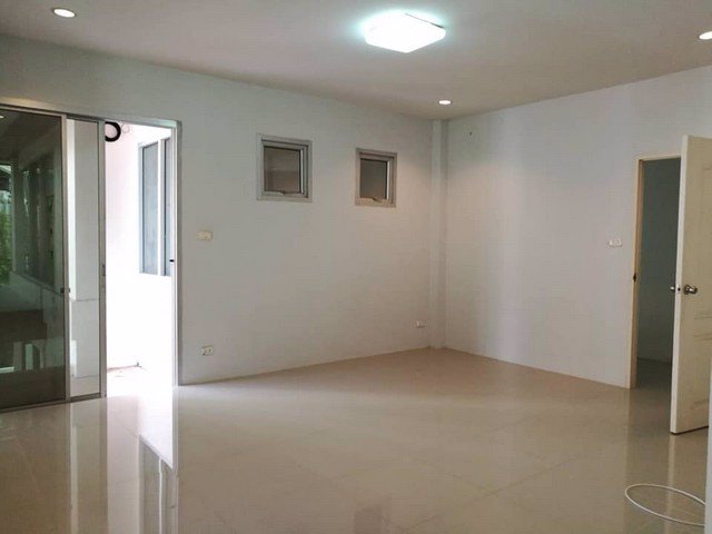 ให้เช่าหรือ-ขายบ้านเดี่ยว-หมู่บ้านอารีน่าการ์เดนท์-อ่อนนุช-44-ใกล้-bts-บางจาก-5-นาที-3-ห้องนอน-3