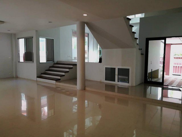 ให้เช่าหรือ-ขายบ้านเดี่ยว-หมู่บ้านอารีน่าการ์เดนท์-อ่อนนุช-44-ใกล้-bts-บางจาก-5-นาที-3-ห้องนอน-3