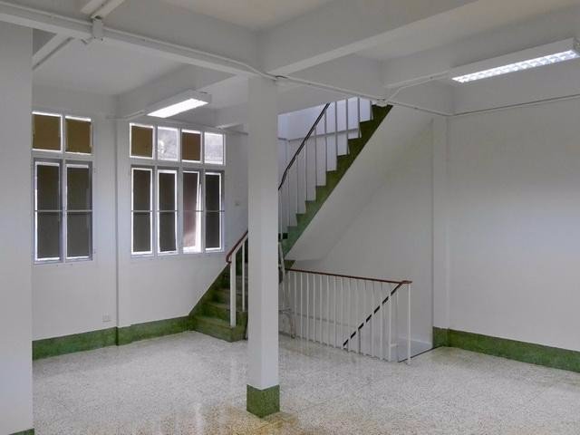 ให้เช่าตึกแถว-2-คูหาทะลุกัน-4-ชั้น-โล่ง-ห้องน้ำ-3-ชุด-ตรงข้ามศูนย์การค้าสี่พระยา-เขตบางรัก-ค่