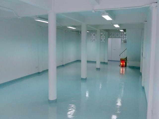 ให้เช่าตึกแถว-2-คูหาทะลุกัน-4-ชั้น-โล่ง-ห้องน้ำ-3-ชุด-ตรงข้ามศูนย์การค้าสี่พระยา-เขตบางรัก-ค่